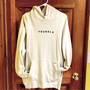 Youngla kangaroo pocket hoodie.  size medium.  tan , like new